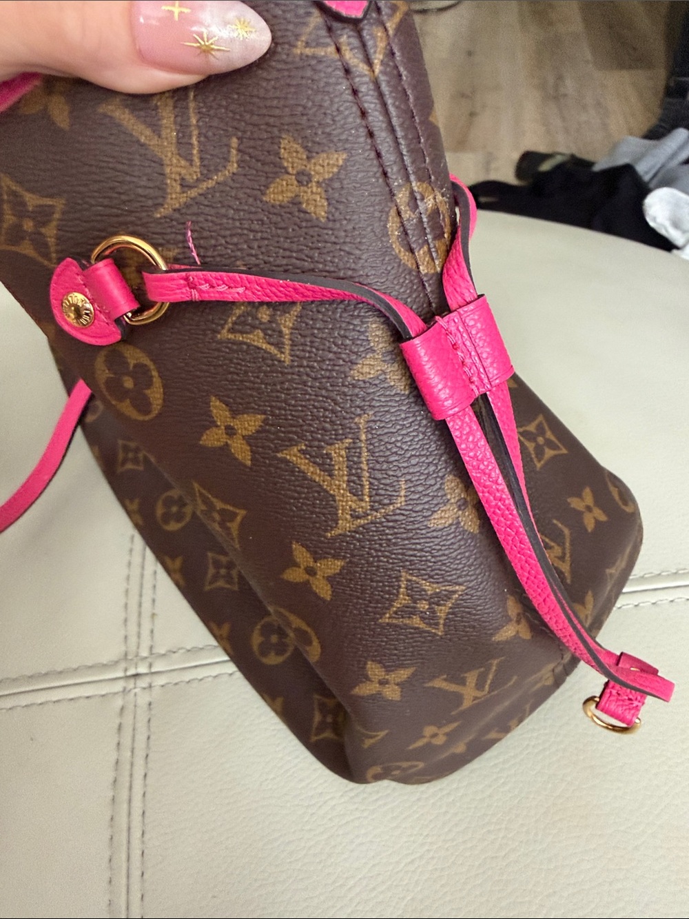 Louis Vuitton Monogram Canvas Tote with Hot Pink Trim - Picture 10 of 12